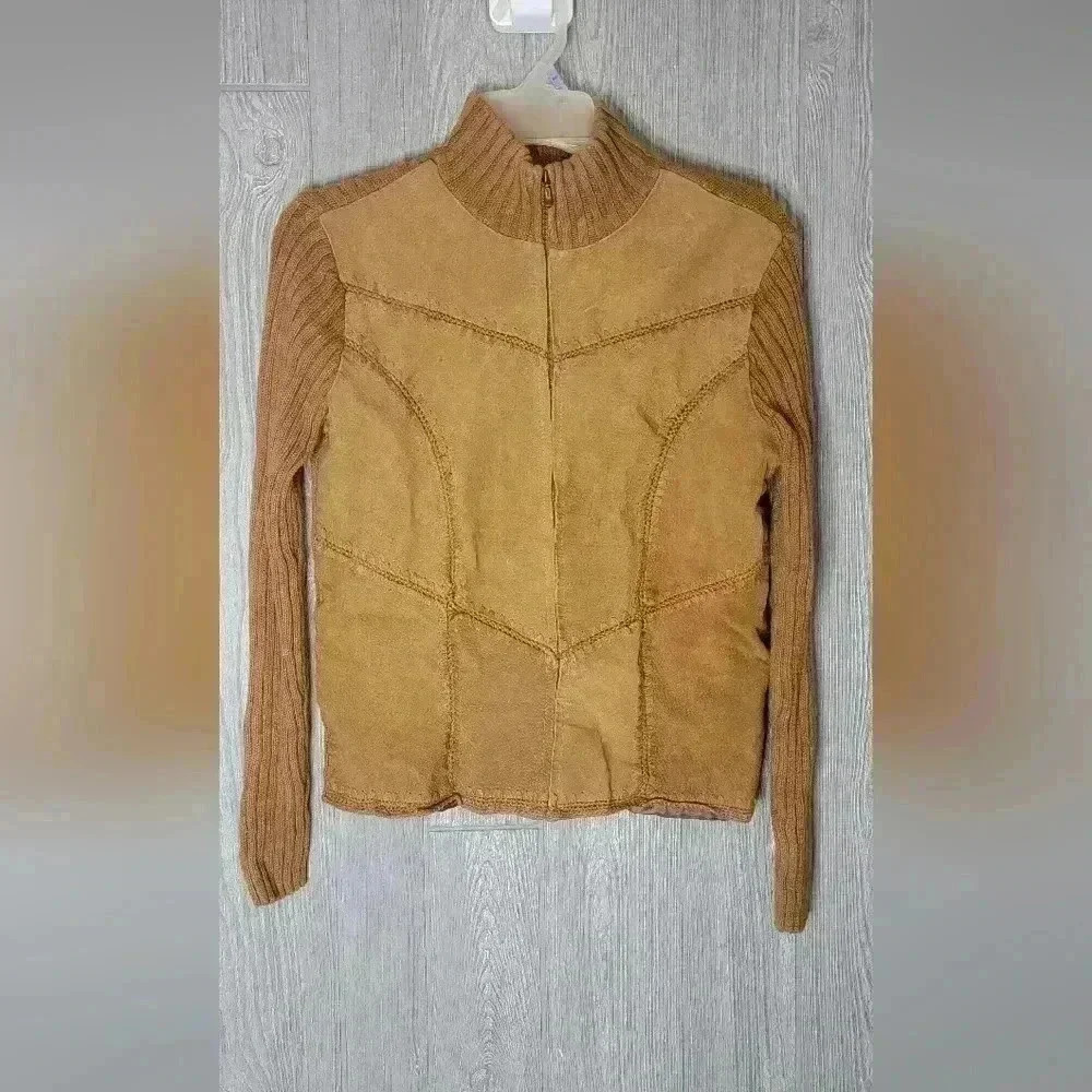 ♡Fiorlini International 100% leather (on front) zipper jacket. Size small A6